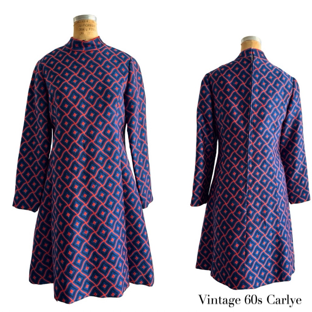 Vintage Carlye Dress Long Sleeve 60s Beatles inspired Mini Dress red & blue